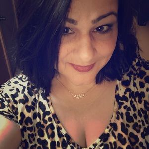 Meet your Posher, Denise